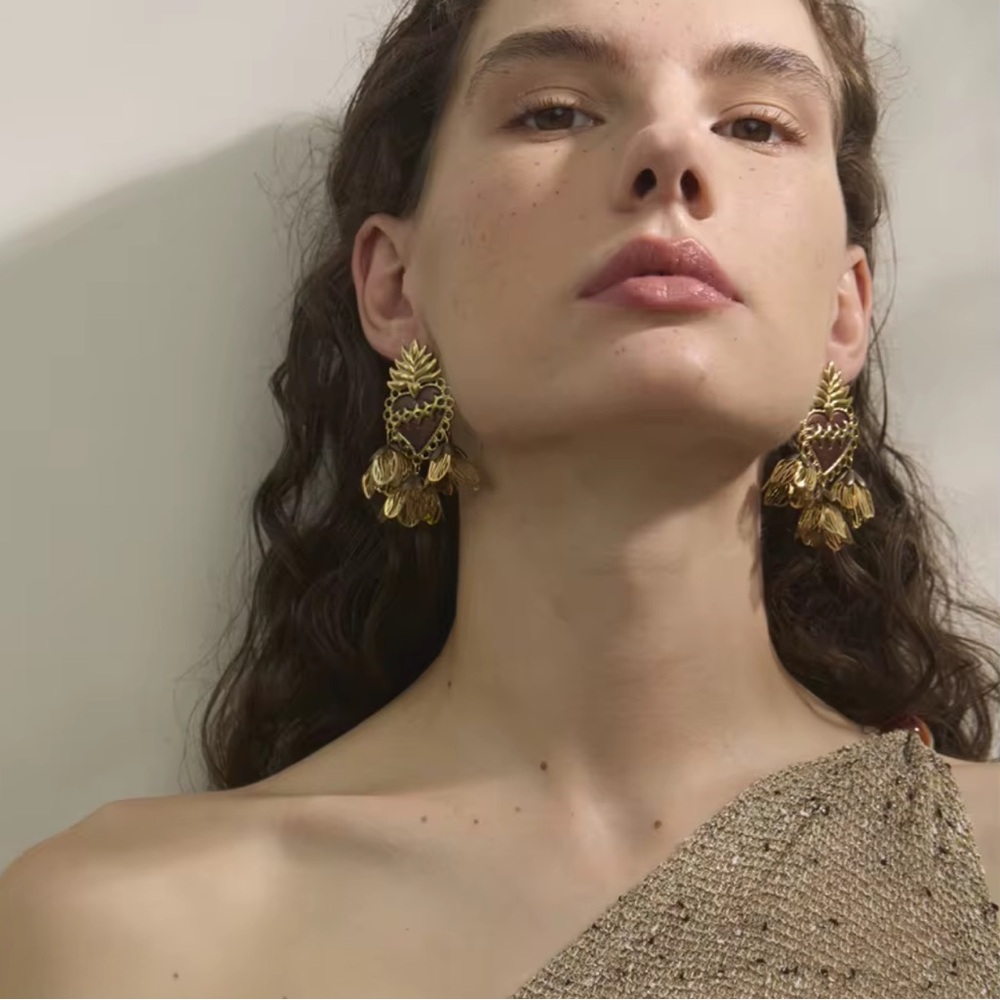 Anthropologie Statement Sacred Heart Drop Earrings ✨ - Picture 4 of 6